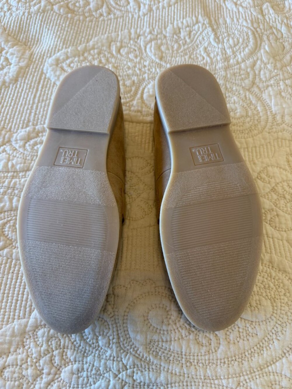 Time and Tru women’s size 9 neutral beige loafers. - Picture 4 of 5